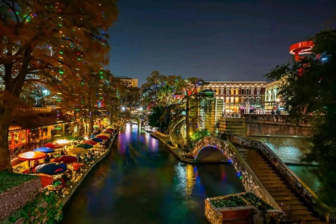 Viva Fiesta Condo On San Antonio Riverwalk Luaran gambar